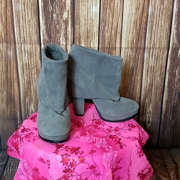 Steve Madden Shoes - Steve Madden Suede Ankle Boots